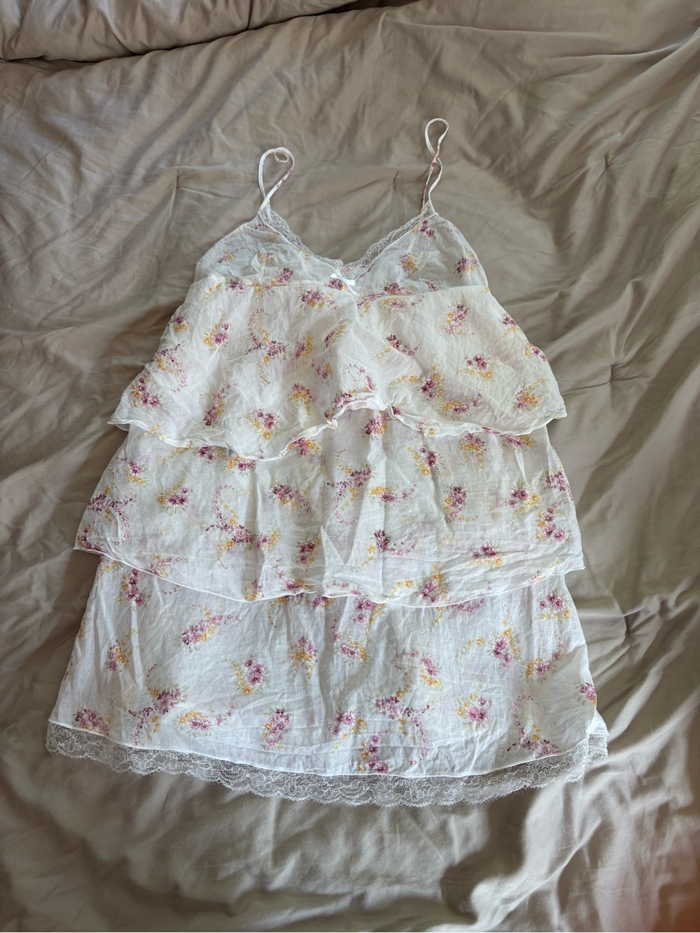 White Floral Lace-Trim Tiered Vintage Camisole
